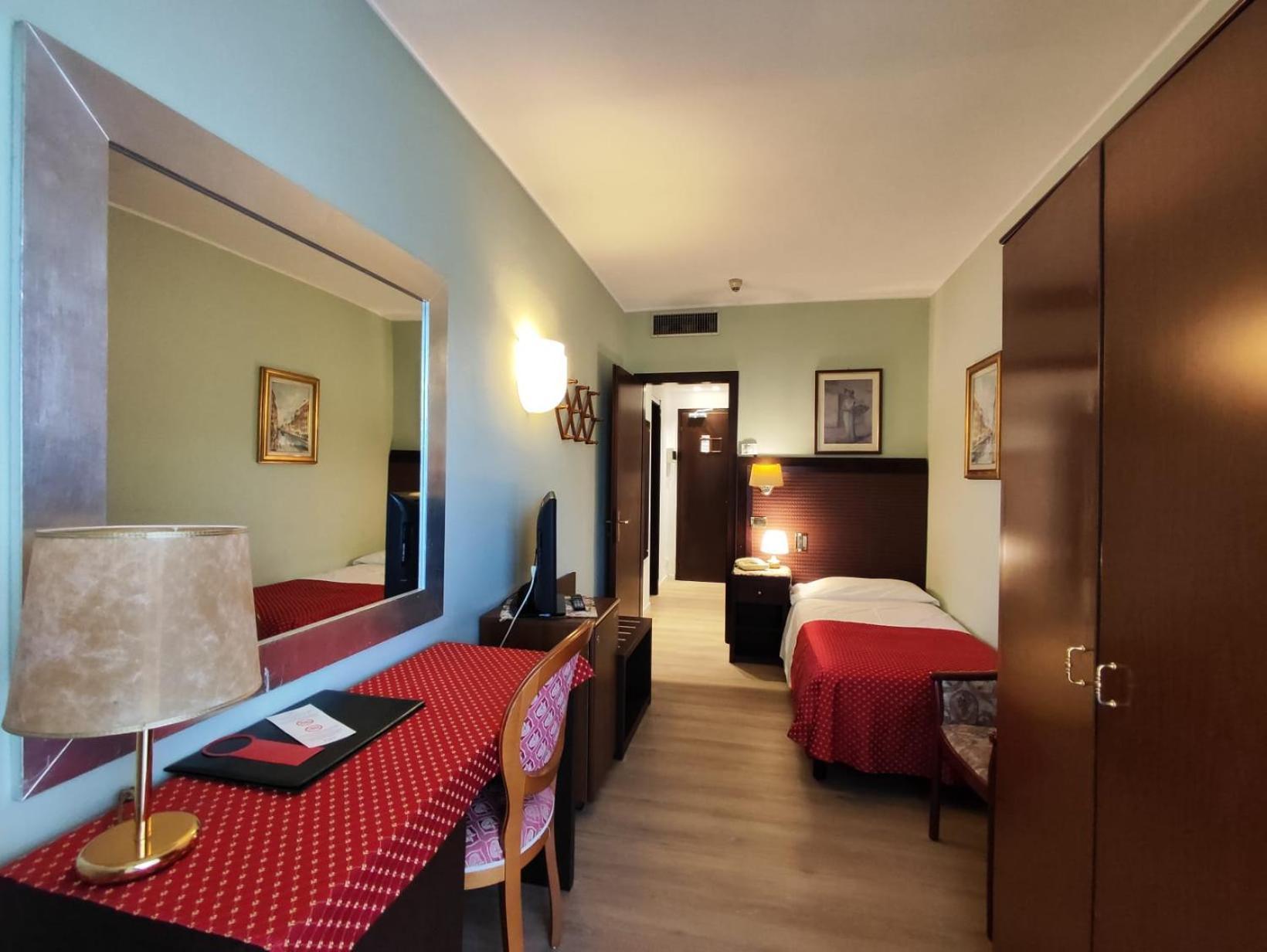 Hotel Petrarca Terme Montegrotto Terme Exterior photo